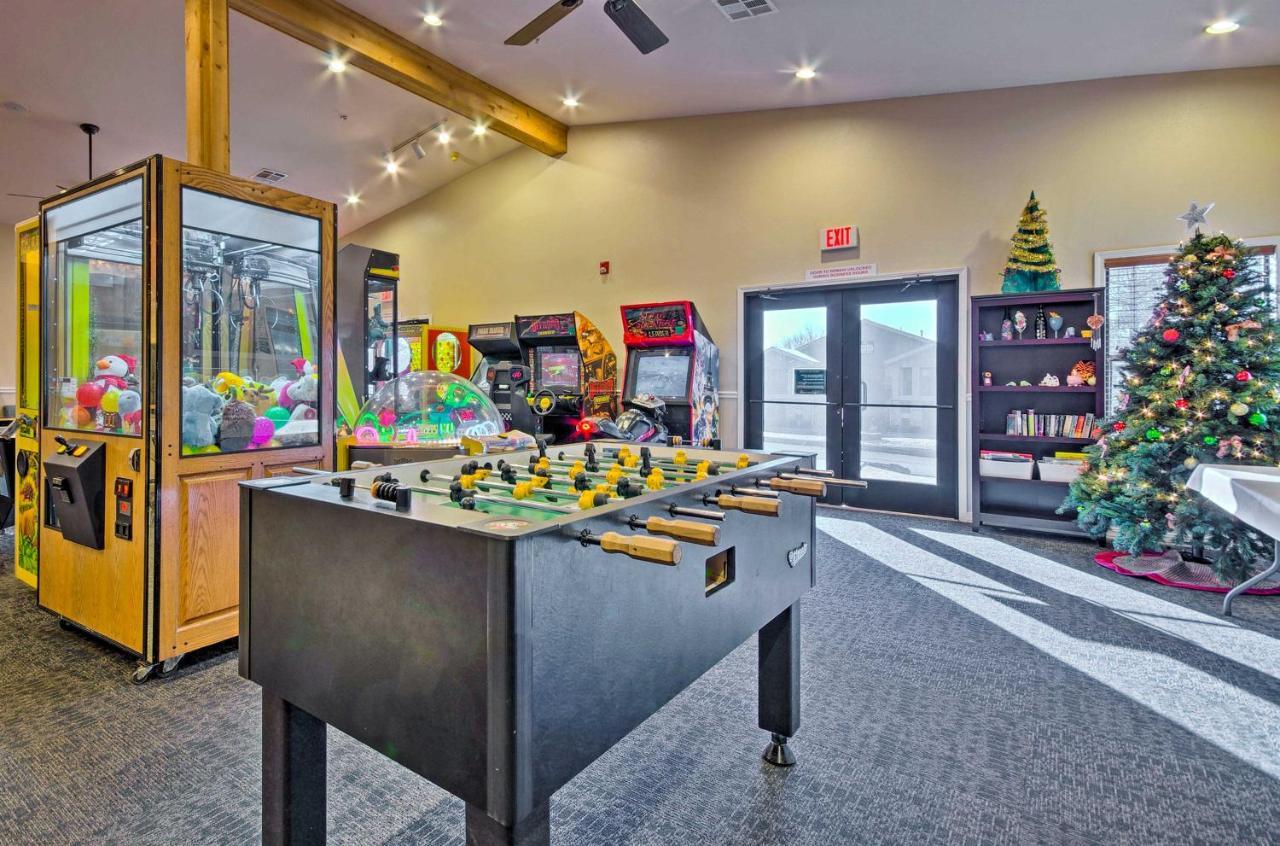 Resort Condo With Pool About 3 Mi To Branson Landing! Exterior photo
